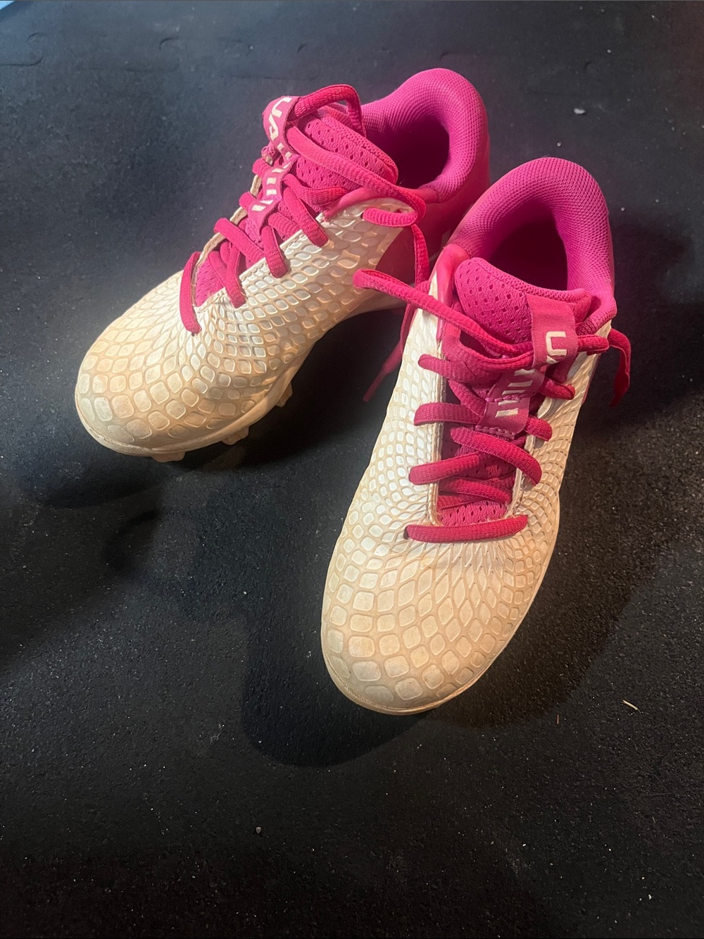 Under armour girls 12.5 cleats